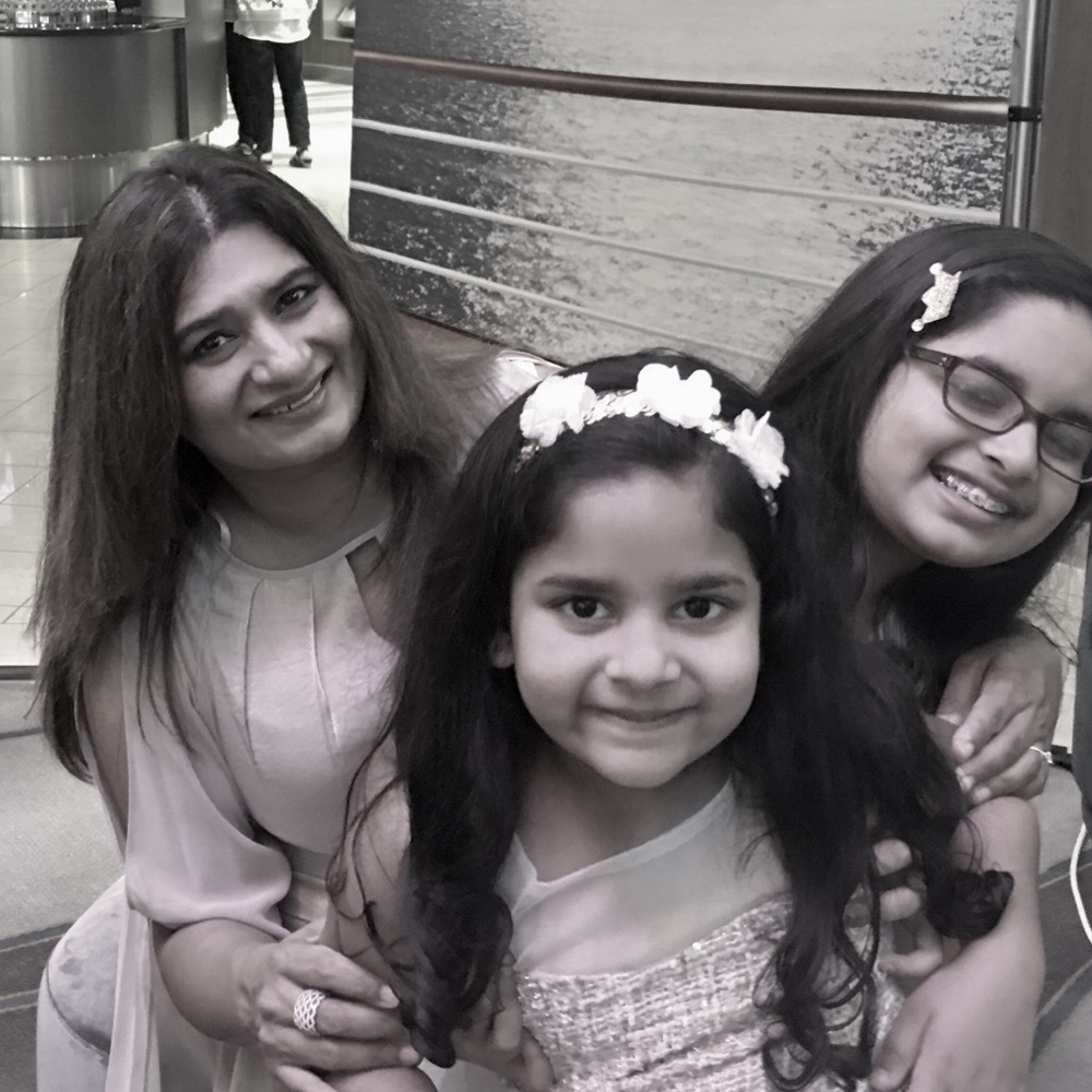 Meet your Posher, Pooja - Picture 7 of 8